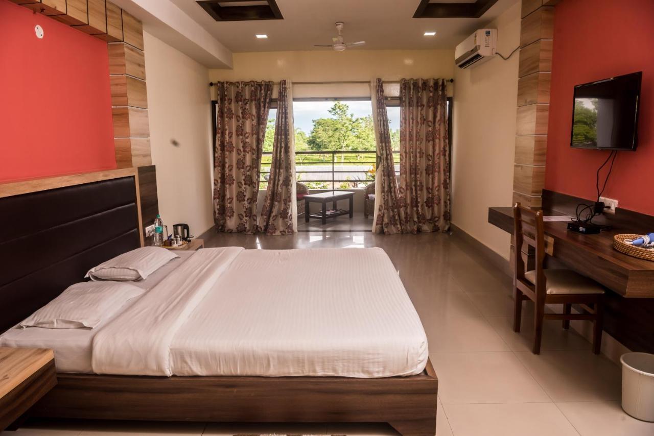 Hotel Aatreyee Dibrugarh Exterior photo